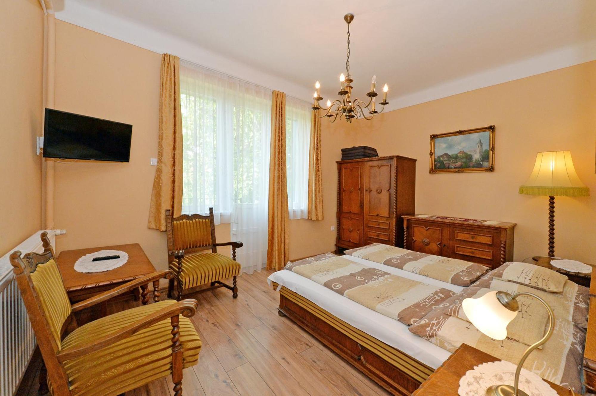 Villa Zsofia Balatonfured Room photo